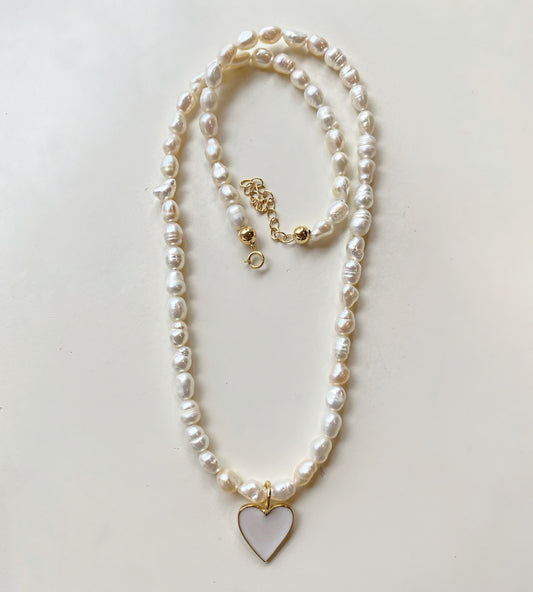 Mini pearl heart necklace